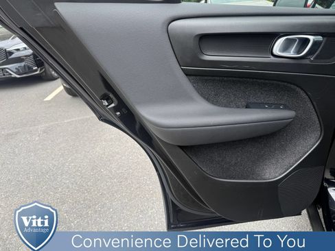 Certified 2023 Volvo XC40 B5 Ultimate w/ Protection Package Premier AWD/4WD image 20