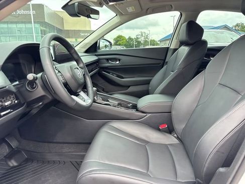 Used 2025 Honda Accord Touring image 13