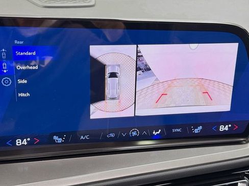 New 2026 Chevrolet Traverse LT w/ Enhanced Driving Package image 16