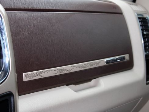 Used 2015 RAM 1500 Laramie Longhorn w/ Convenience Group image 18