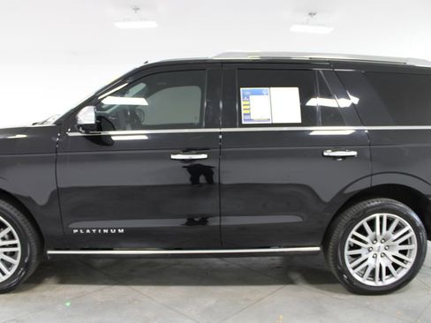 Used 2022 Ford Expedition Platinum AWD/4WD image 6