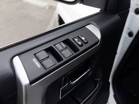 Used 2023 Toyota 4Runner Limited AWD/4WD image 16