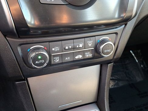 Used 2015 Acura ILX FWD image 16