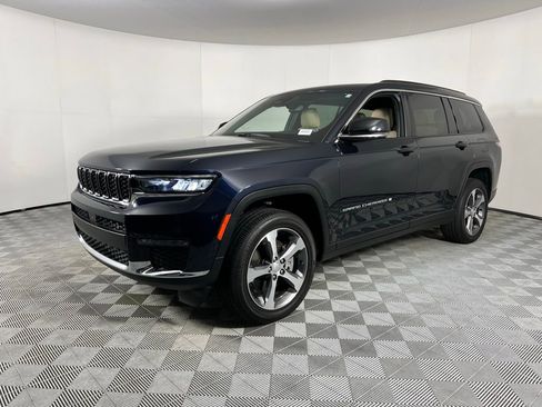 Used 2024 Jeep Grand Cherokee L Limited w/ Trailer Tow Package image 3