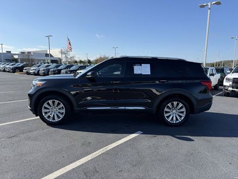 Certified 2021 Ford Explorer King Ranch w/ Premium Technology Package image 4