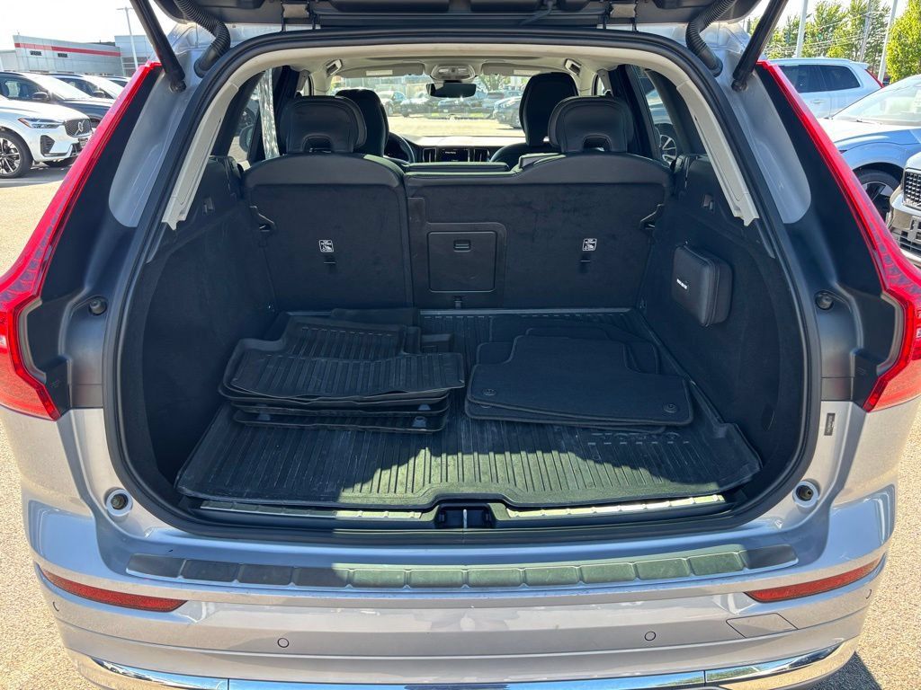 Certified 2023 Volvo XC60 B5 Plus w/ Climate Package AWD/4WD image 26