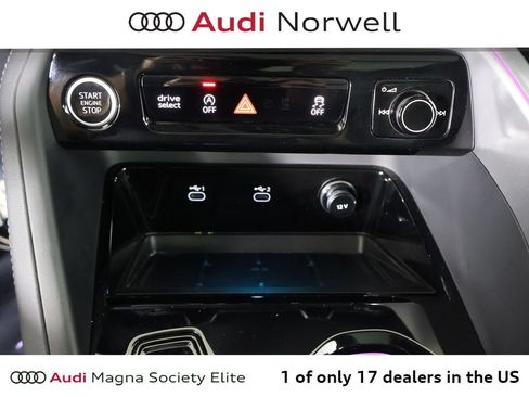 Certified 2025 Audi Q5 Premium w/ Premium Plus AWD/4WD image 6