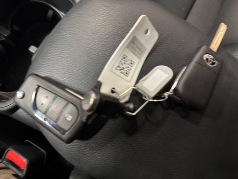 Certified 2025 Toyota RAV4 LE AWD/4WD image 25