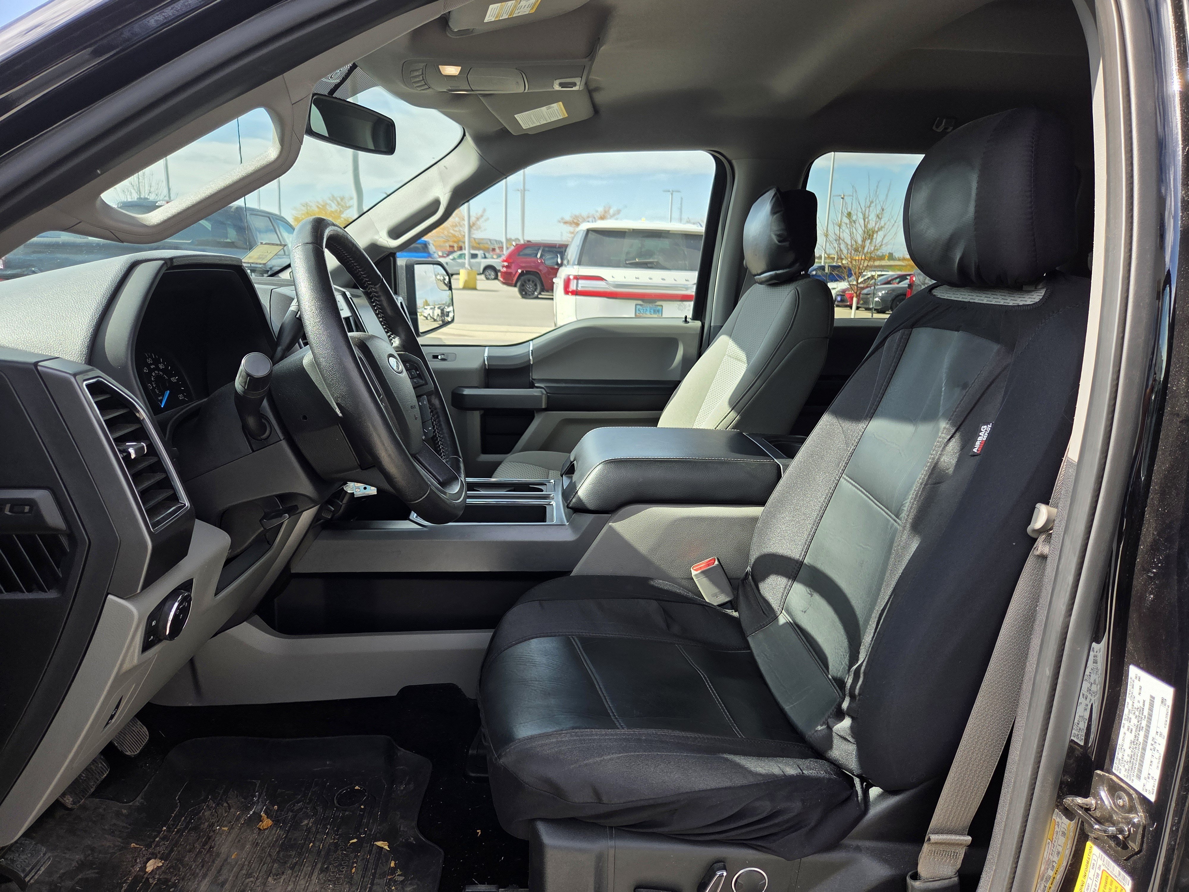 Used 2017 Ford F150 XLT w/ Equipment Group 302A Luxury AWD/4WD image 8