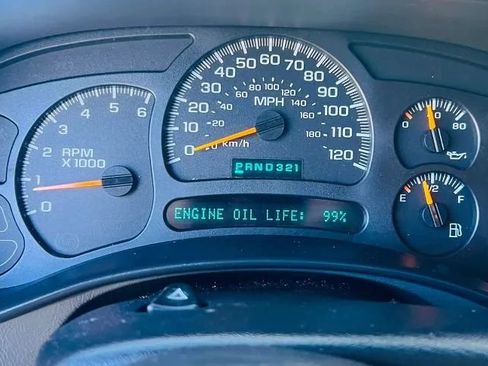 Used 2003 Chevrolet Tahoe Z71 image 12