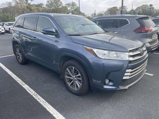 Used 2019 Toyota Highlander XLE video 1