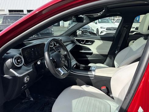 Used 2023 Mercedes-Benz C 300 Sedan image 6