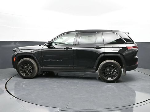 New 2026 Jeep Grand Cherokee Altitude AWD/4WD image 31