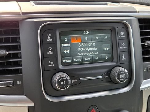 Used 2019 RAM 1500 Classic SLT AWD/4WD image 24