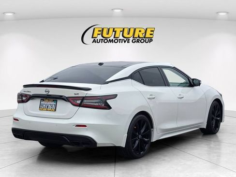 Used 2023 Nissan Maxima SR w/ Sport Mat Group FWD image 5