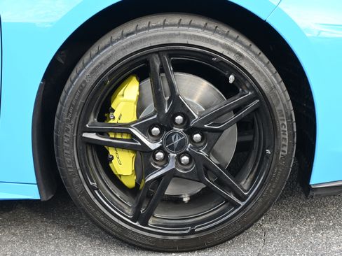 Used 2021 Chevrolet Corvette 2LT w/ Z51 Performance Package image 13