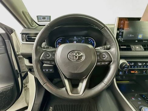Used 2020 Toyota RAV4 Limited AWD/4WD image 14