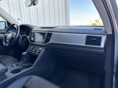 Used 2019 Volkswagen Atlas SE image 42