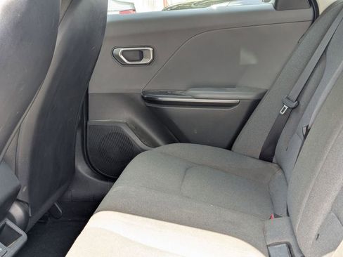 Used 2025 Kia K4 FWD image 22
