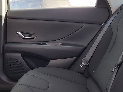 New 2026 Hyundai Elantra SE image 16