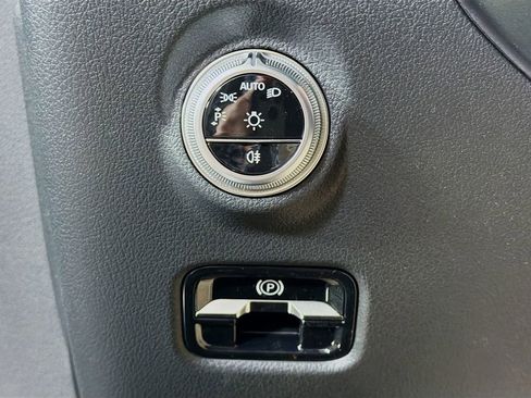 New 2026 Mercedes-Benz CLE 450 4MATIC Coupe image 11