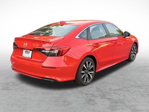 Used 2023 Honda Civic EX image 6