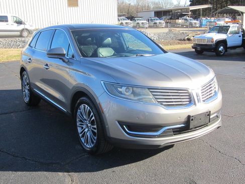 Used 2016 Lincoln MKX Reserve w/ Technology Package image 4