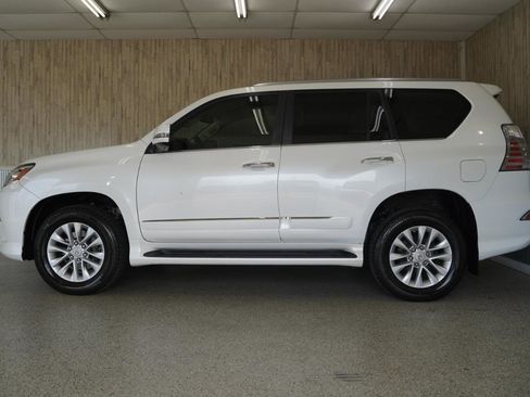 Used 2016 Lexus GX 460 w/ Premium Package AWD/4WD image 5