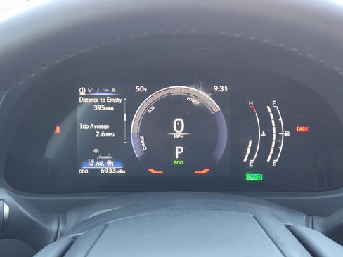 Certified 2025 Lexus UX 300h FWD image 18