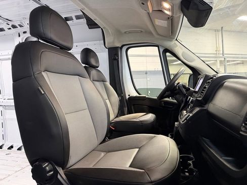 Used 2026 RAM ProMaster 2500 w/ Convenience Group FWD image 29