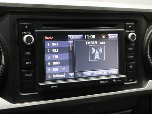 Used 2019 Toyota Tacoma SR5 image 28