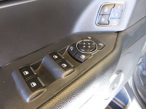 Certified 2024 Ford Expedition Max XLT image 10