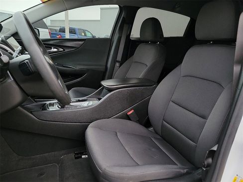 Used 2020 Chevrolet Malibu LS w/ Driver Confidence Package II image 19