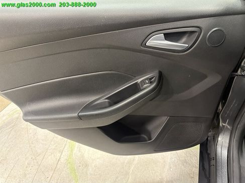 Used 2017 Ford Focus SEL w/ Cold Weather Package FWD image 28
