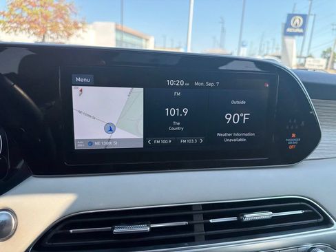 Used 2021 Hyundai Palisade Limited FWD image 19