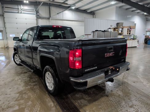 Used 2018 GMC Sierra 1500 SLE w/ SLE Value Package AWD/4WD image 4