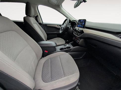 Used 2021 Ford Escape SE w/ SE Sport Appearance Package image 15