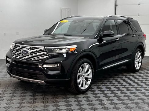 Used 2023 Ford Explorer Platinum w/ Technology Package image 15