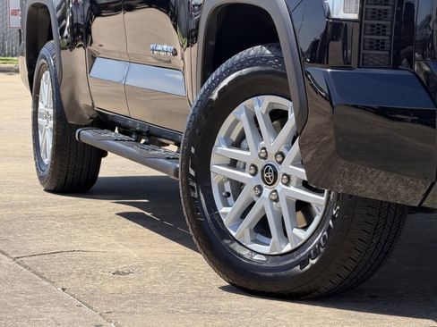 Used 2023 Toyota Tundra SR5 image 12