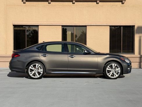Used 2015 INFINITI Q70 L 3.7 image 11