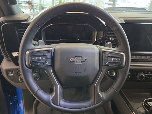 Used 2025 Chevrolet Silverado 1500 ZR2 w/ Technology Package image 17