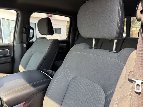 Used 2021 RAM 1500 Big Horn image 12