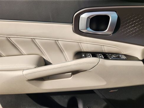 New 2026 Kia Sorento SX image 16