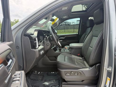 Used 2025 GMC Sierra 1500 Denali w/ Denali Reserve Package AWD/4WD image 24