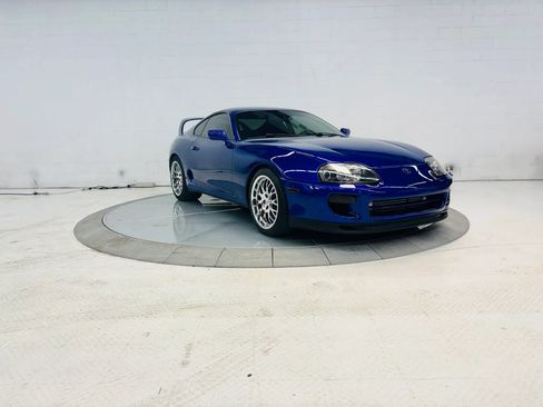Used 1997 Toyota Supra Turbo RWD image 10