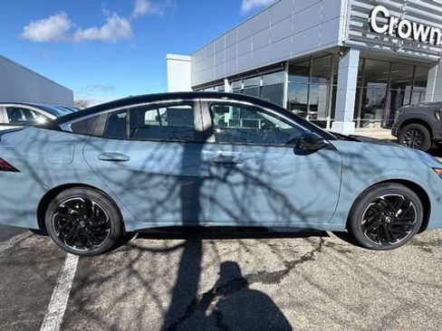 New 2026 Nissan Sentra SR image 3