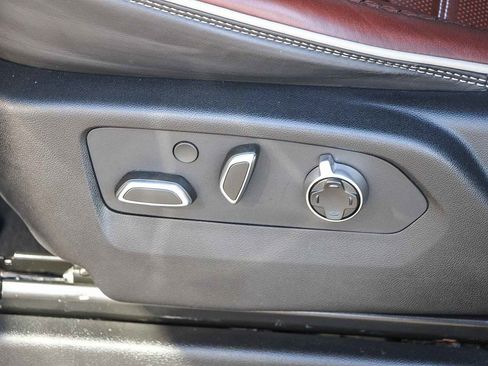 Used 2024 GMC Yukon Denali Ultimate image 21