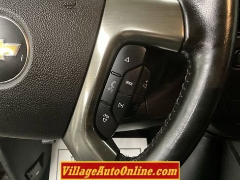 Used 2018 Chevrolet Express 2500 w/ Driver Convenience Package RWD image 21