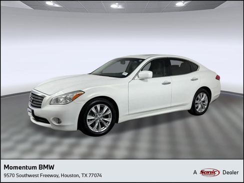 Used 2011 INFINITI M56 w/ Deluxe Touring Pkg image 1