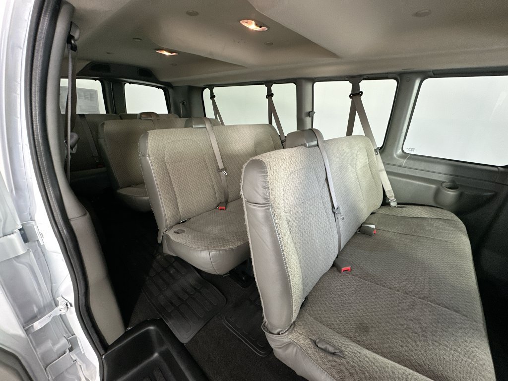 Used 2025 Chevrolet Express 3500 LT w/ LT Preferred Equipment Group RWD image 14
